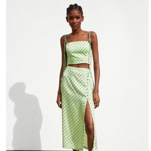 ✨SALE✨Zara polka dot satin cropped top and skirt set